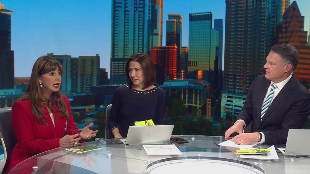 Monday Manners: Naughty or Nice?