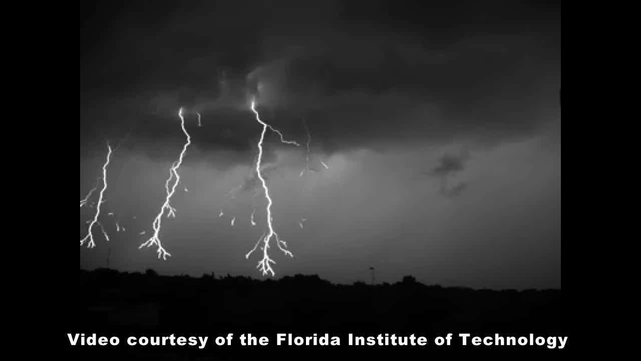 WATCH: Extreme slow motion lightning