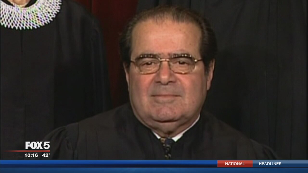 Lack of autopsy for Scalia questioned