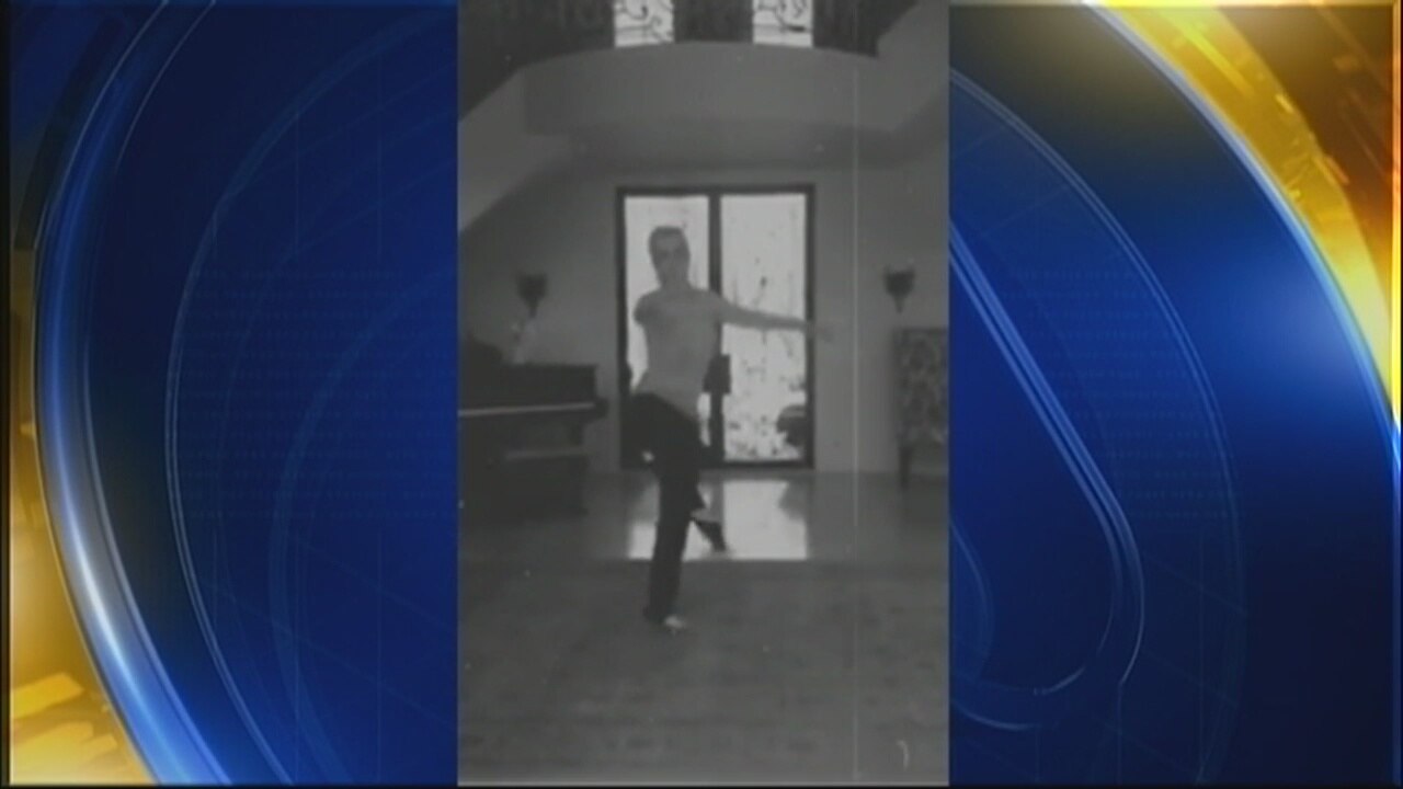 Britney Dances to Adele's '25'