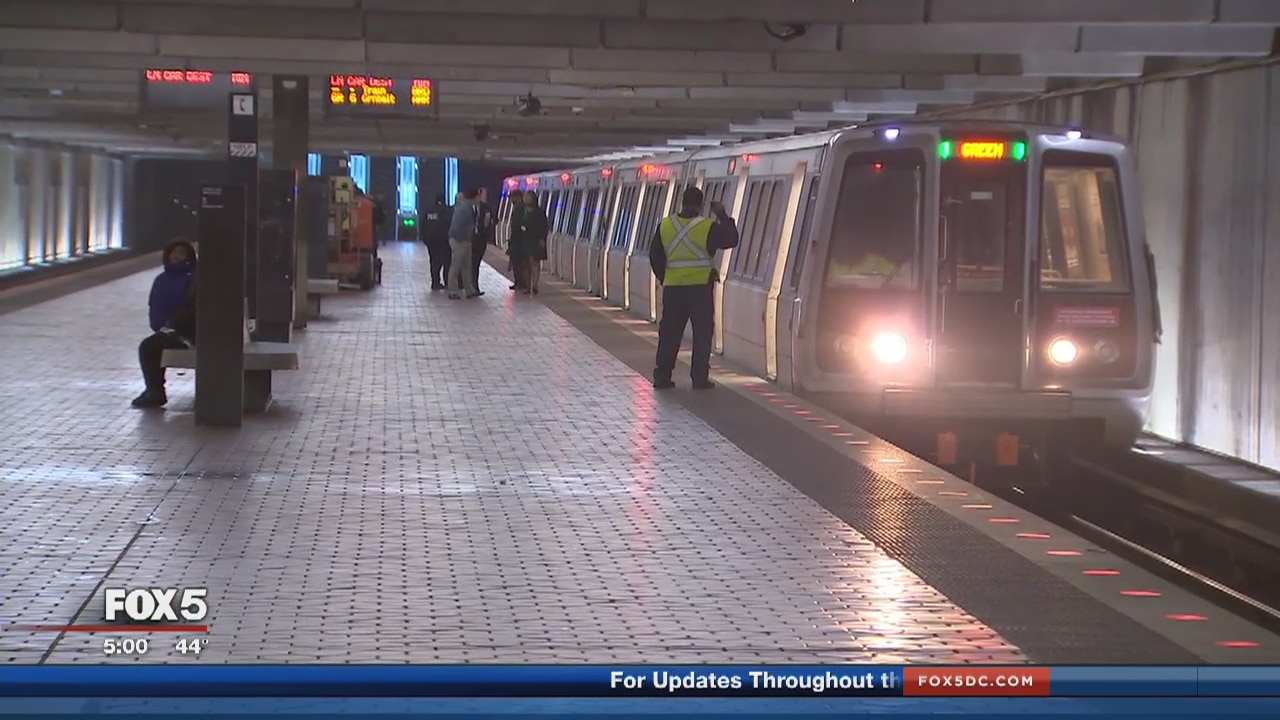 2 teens in custody after man shot on Green Line Metro train at Anacostia station