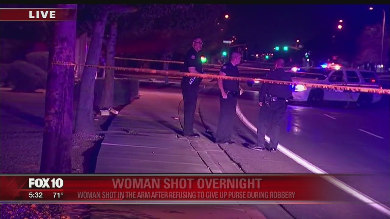 Woman shot after refusing to give up purse during robbery