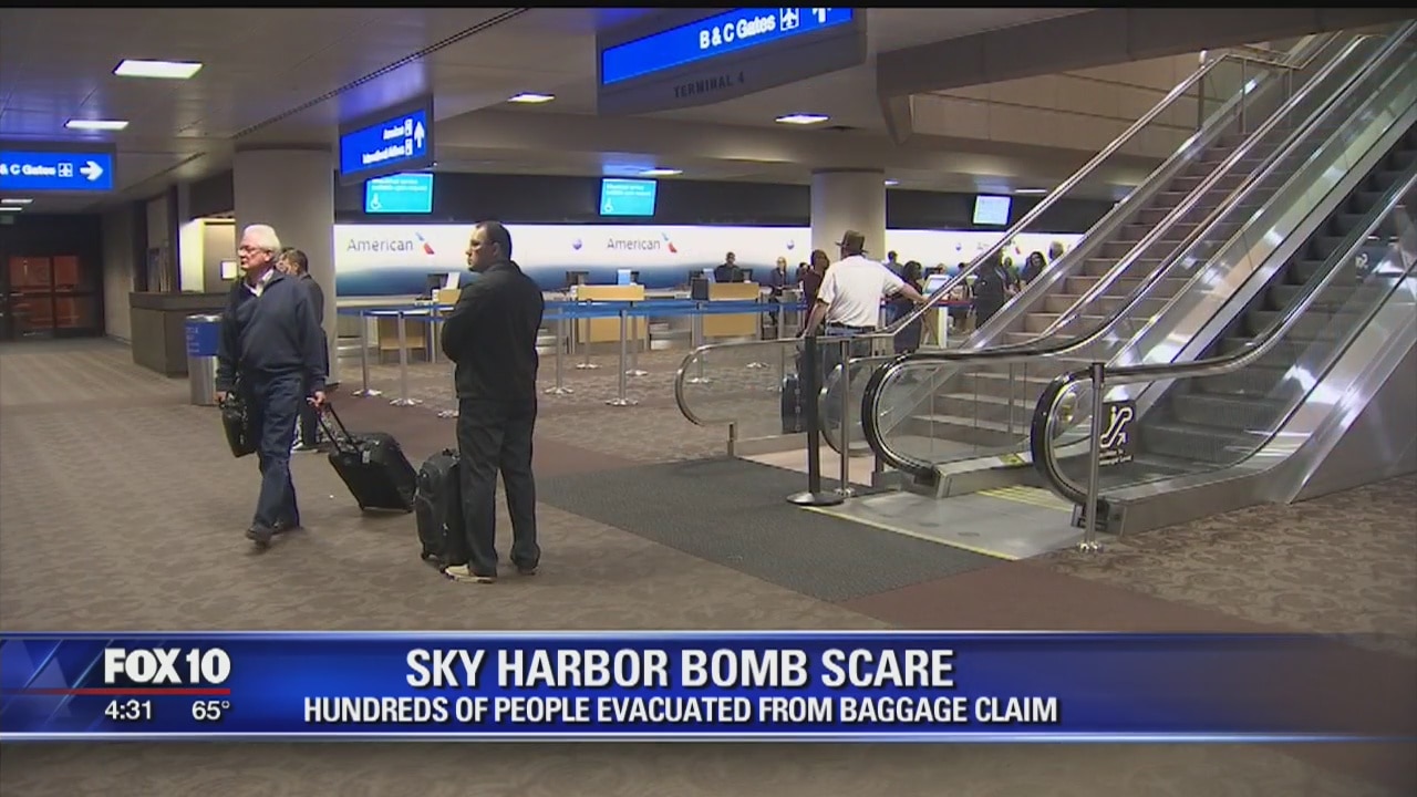 Baggage area at Sky Harbor closed due to unattended bag.