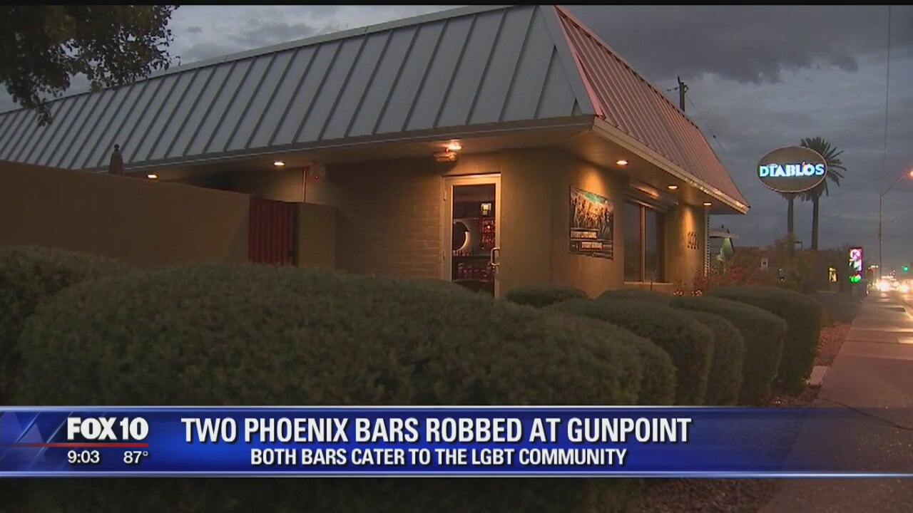 2 Phoenix bars robbed at gunpoint
