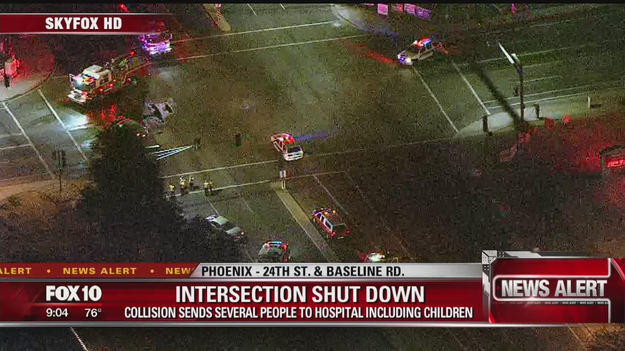 Phoenix intersection shut down following collision