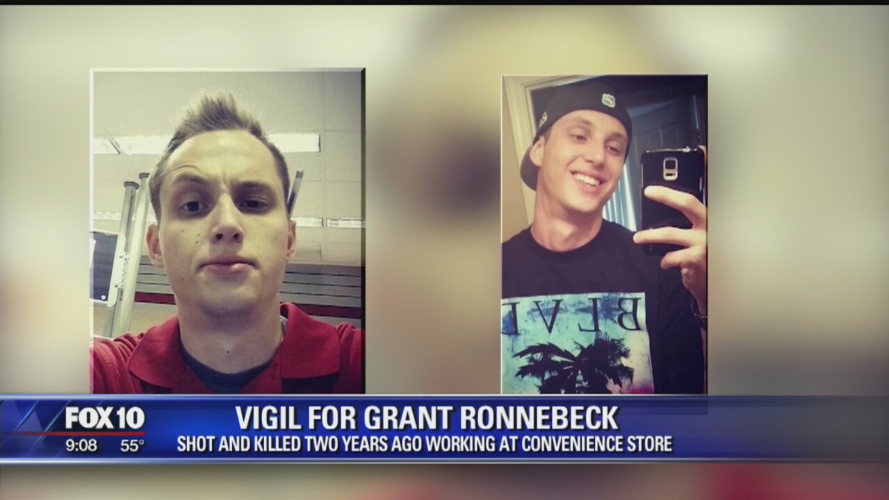 Community gathers to mourn Mesa man killed at convenience store