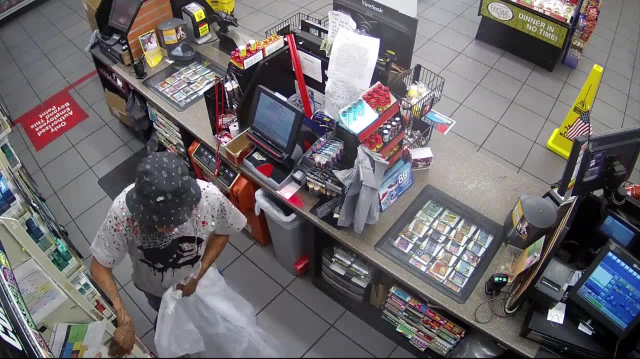 Phoenix Police: Tatted suspect steals cigarettes from gas station