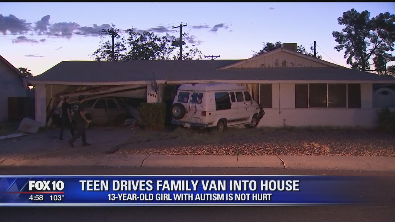 Police: Autistic teen crashes van into Phoenix home