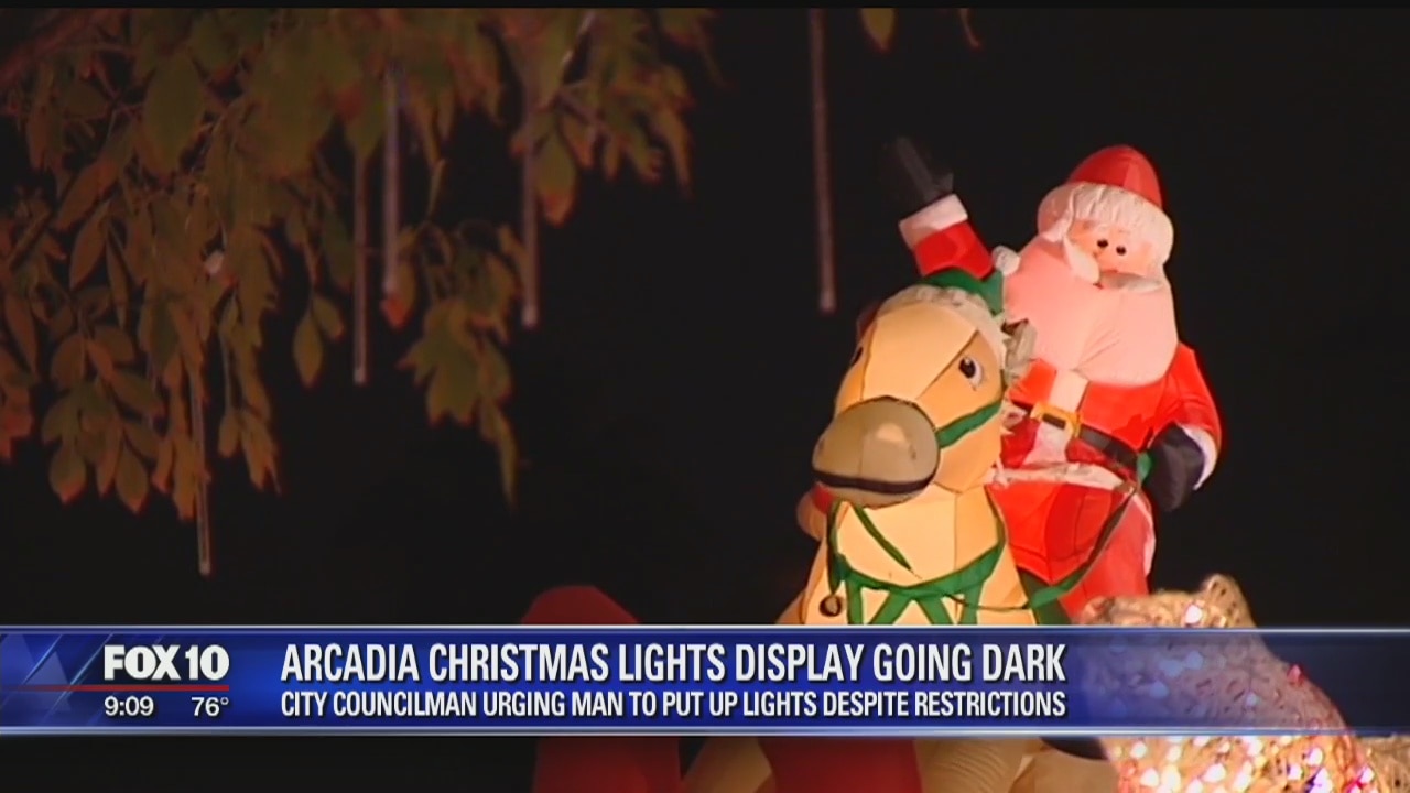 Phoenix City Councilmember steps into holiday light controversy
