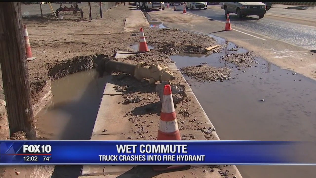 Crews respond to water main break in Phoenix