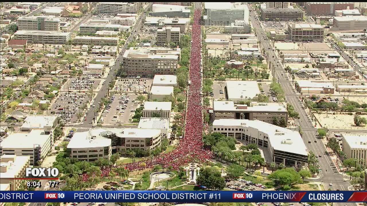 Arizona teachers rally, schools close for 2nd day