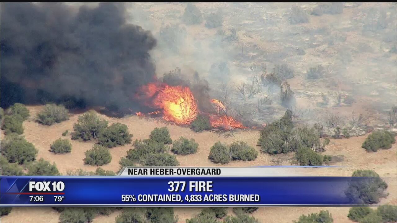 Brush fires close 2 highways in northeast-central Arizona, now 55 percent contained