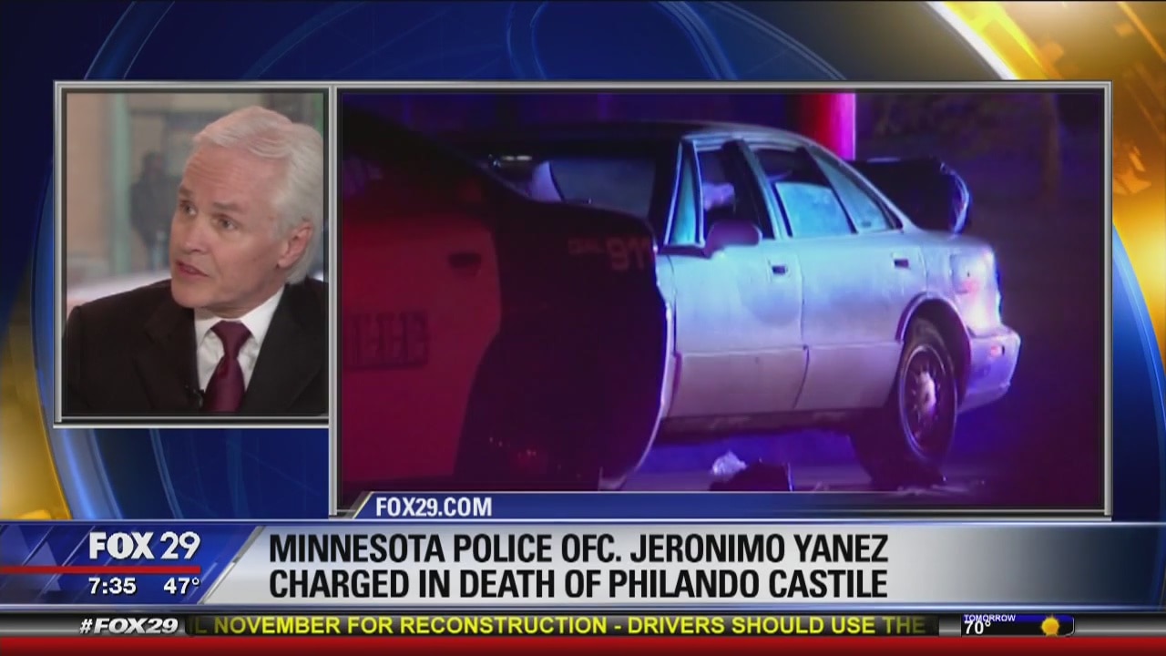 Analysis on officer charged for killing man while girlfriend streamed
