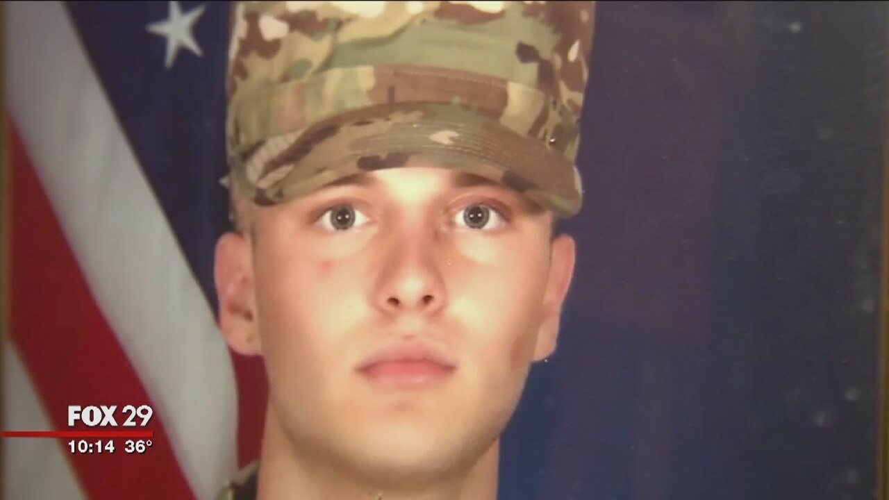 Stranger's kindness brings soldier home for the holidays
