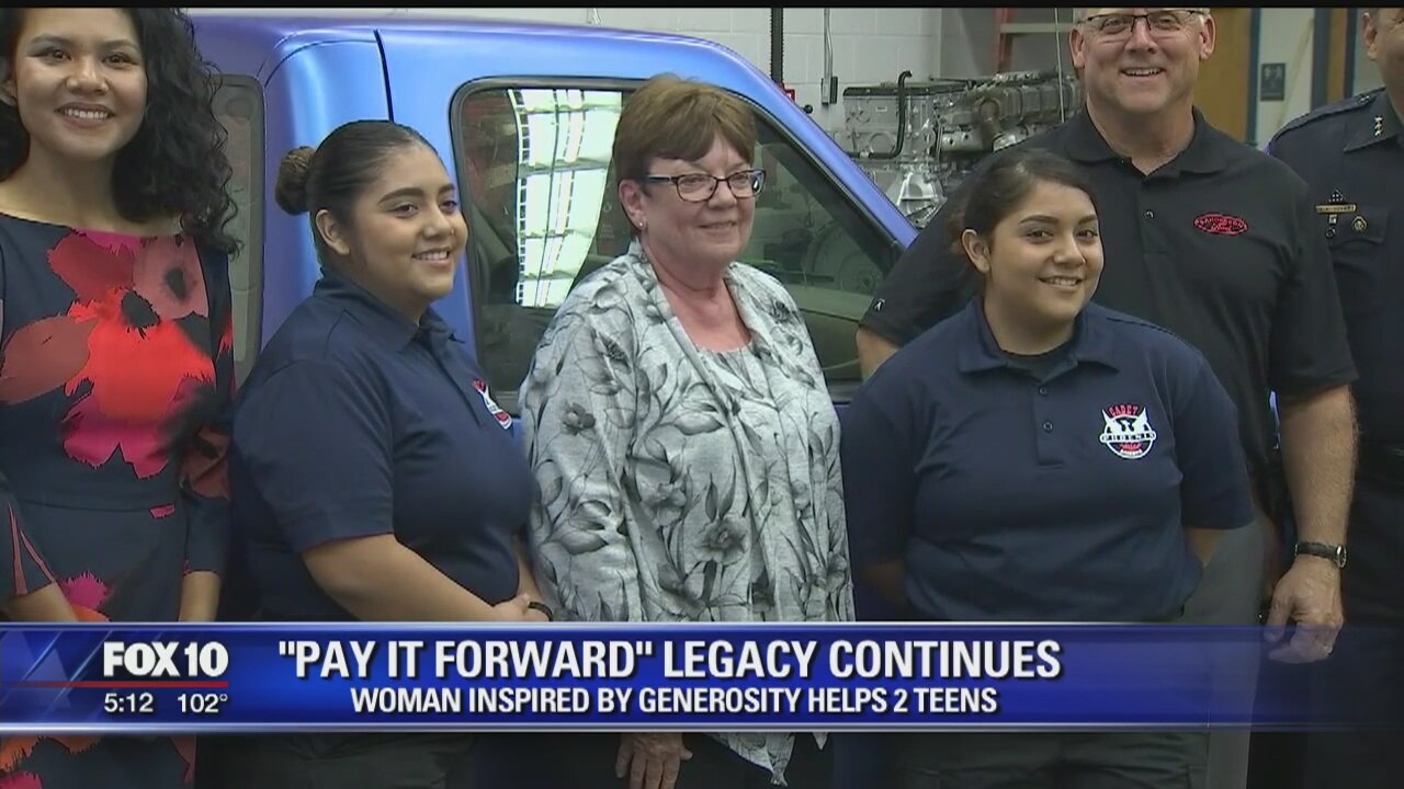 Paying it forward legacy continues: Woman inspired by generosity helps 2 teens