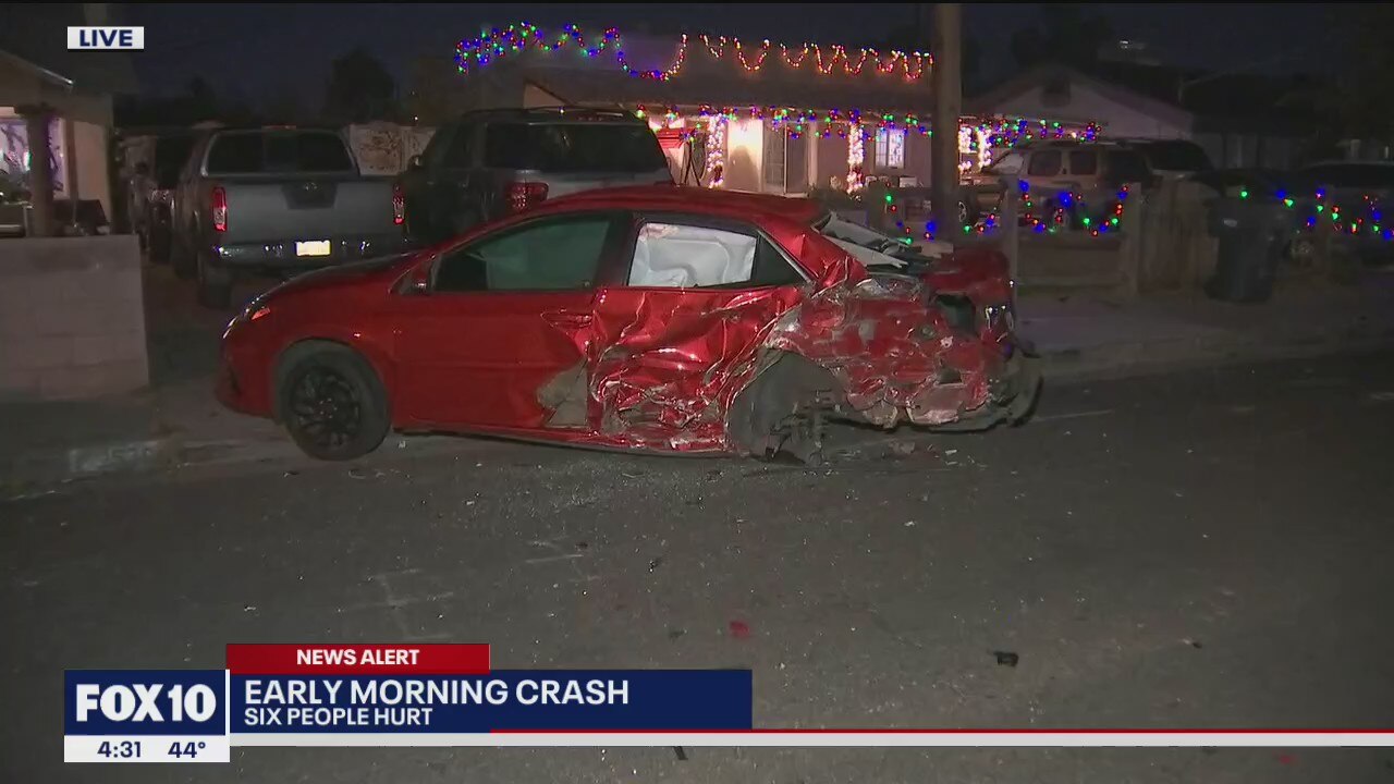 4 critically injured in Phoenix crash