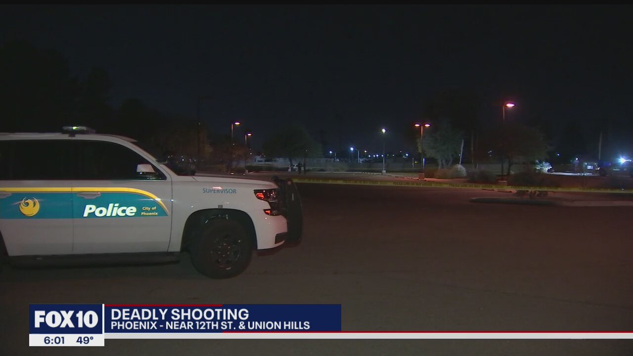 Man dies after being shot in parking lot of north Phoenix community center