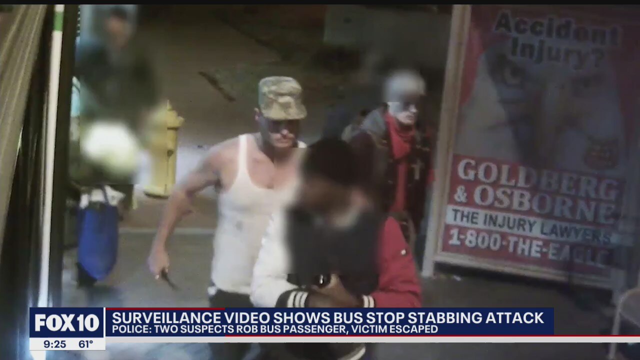 Phoenix Police searching for suspects in violent robbery