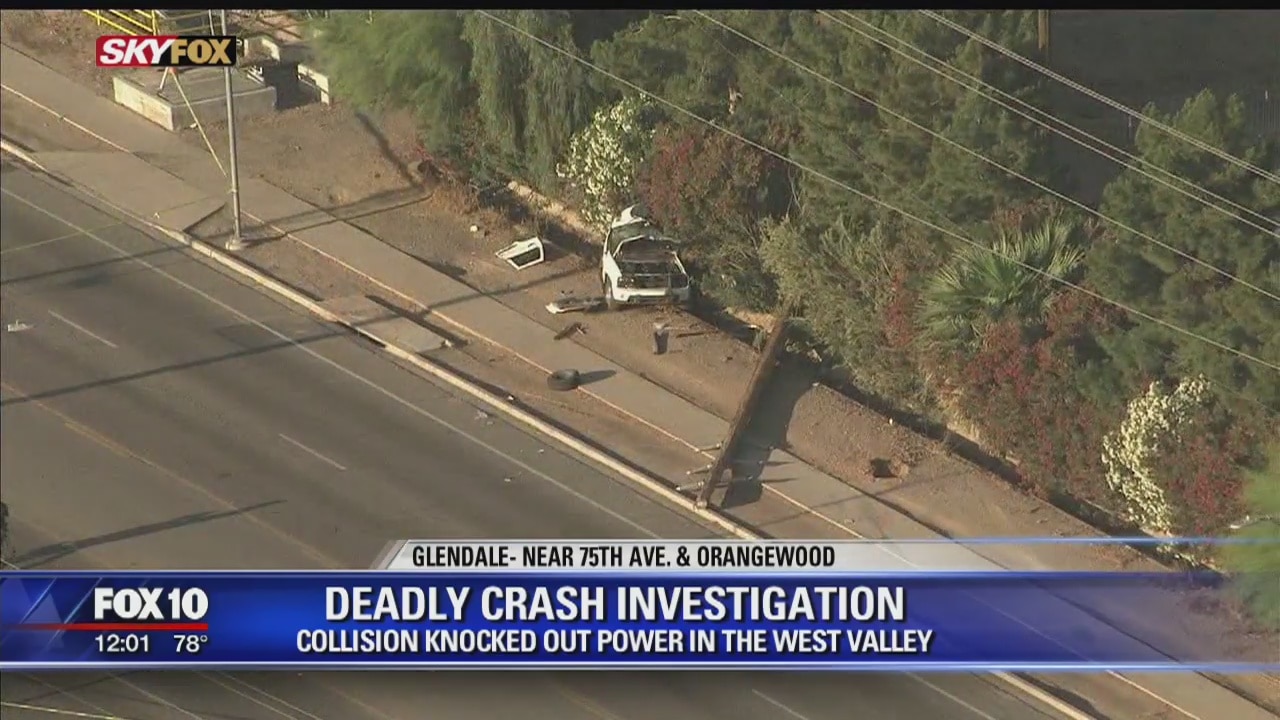 1 dead after car crashes into power pole in Glendale