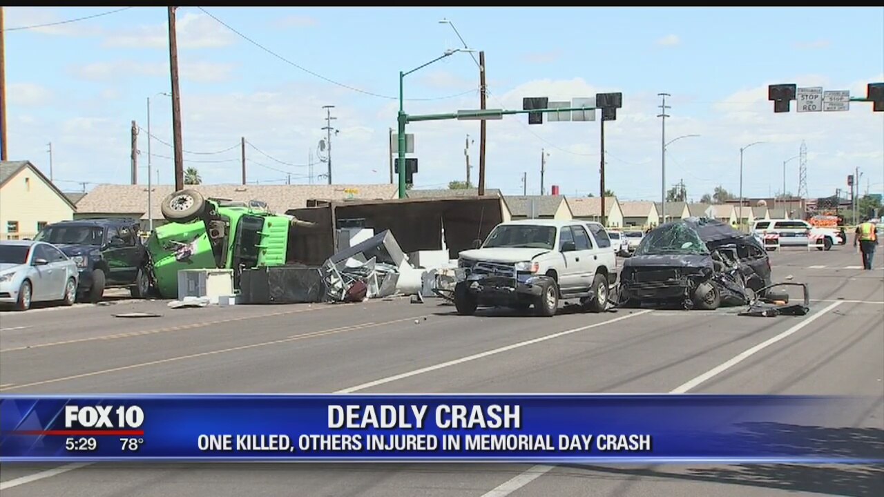 Crash kills one person near 19th Avenue and Pima Street in Phoenix