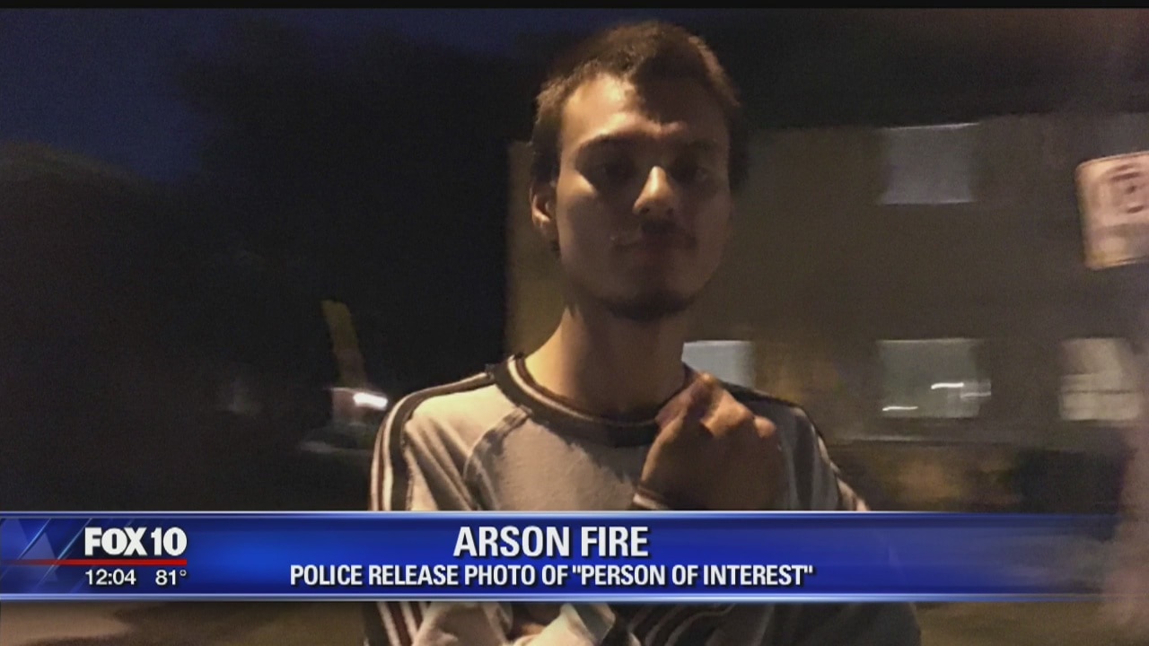 FD: Fire destroys multiple vehicles at Phoenix apartment complex