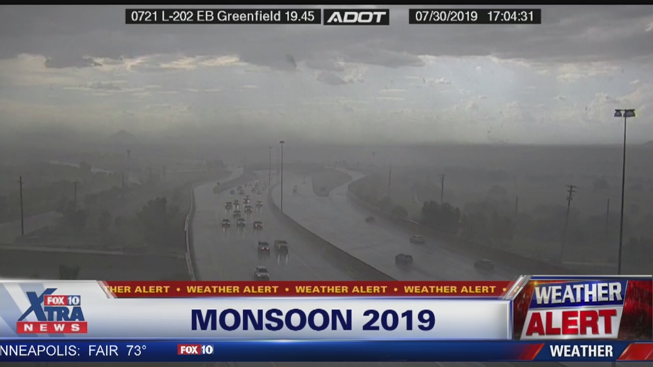 Monsoon storm moves into the Valley