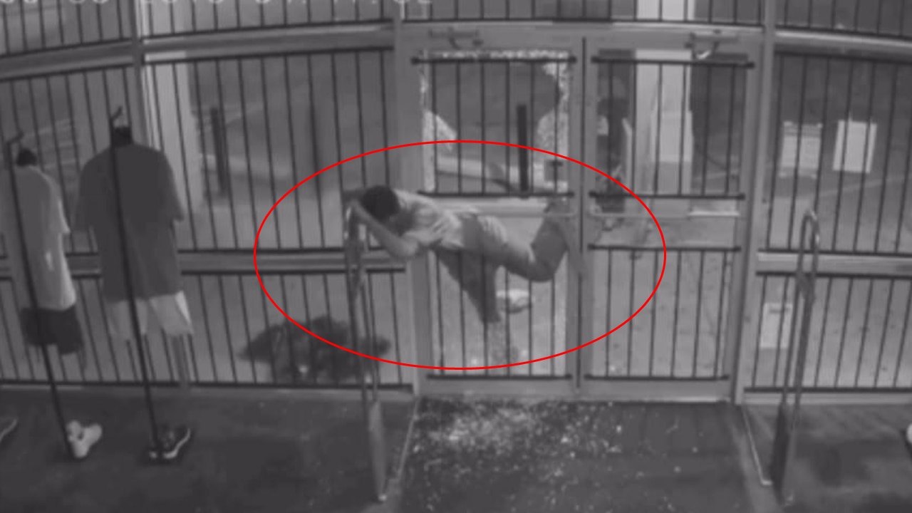 Suspected thief makes tight squeeze through doors during burglary