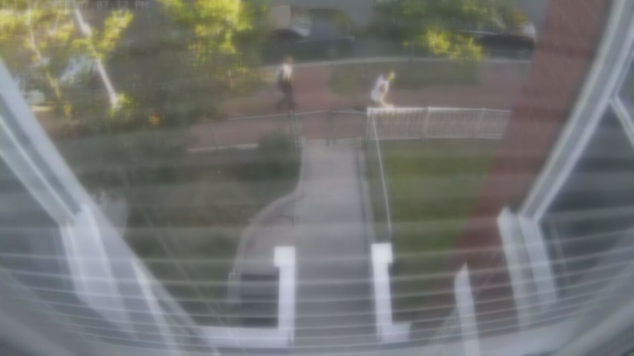 Video shows moments leading up to violent robbery on DC sidewalk