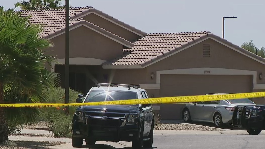 3 children hospitalized after being pulled from Buckeye pool