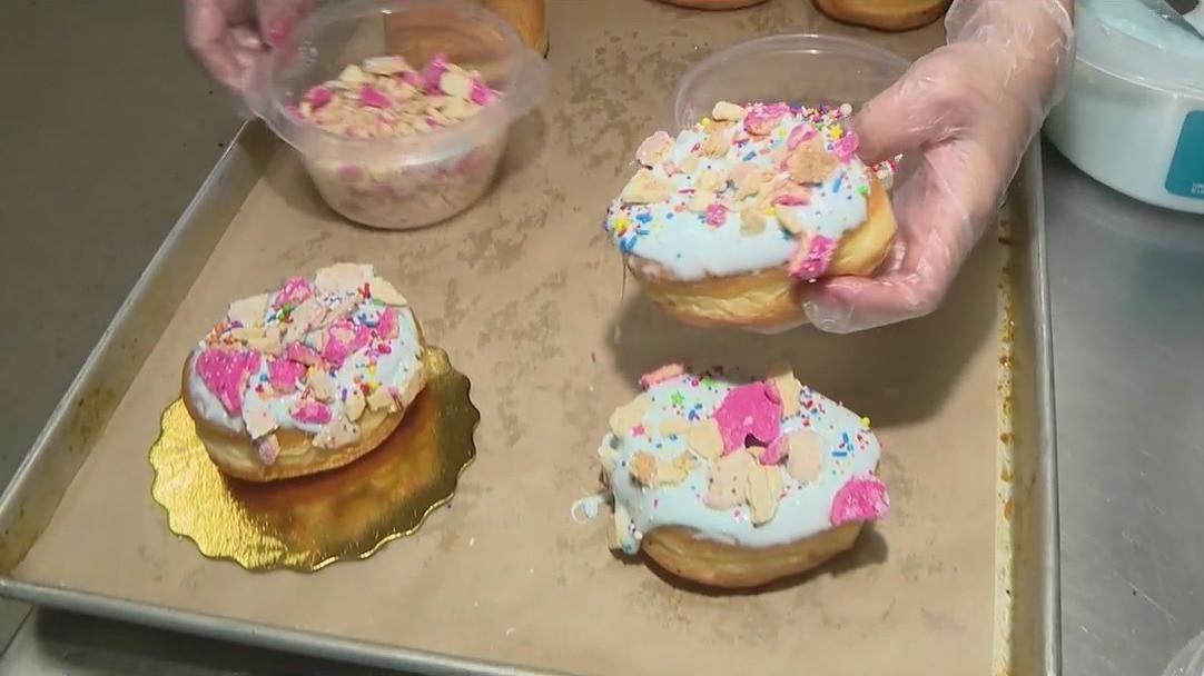 On National Donut Day, Basha's donates to the Salvation Army
