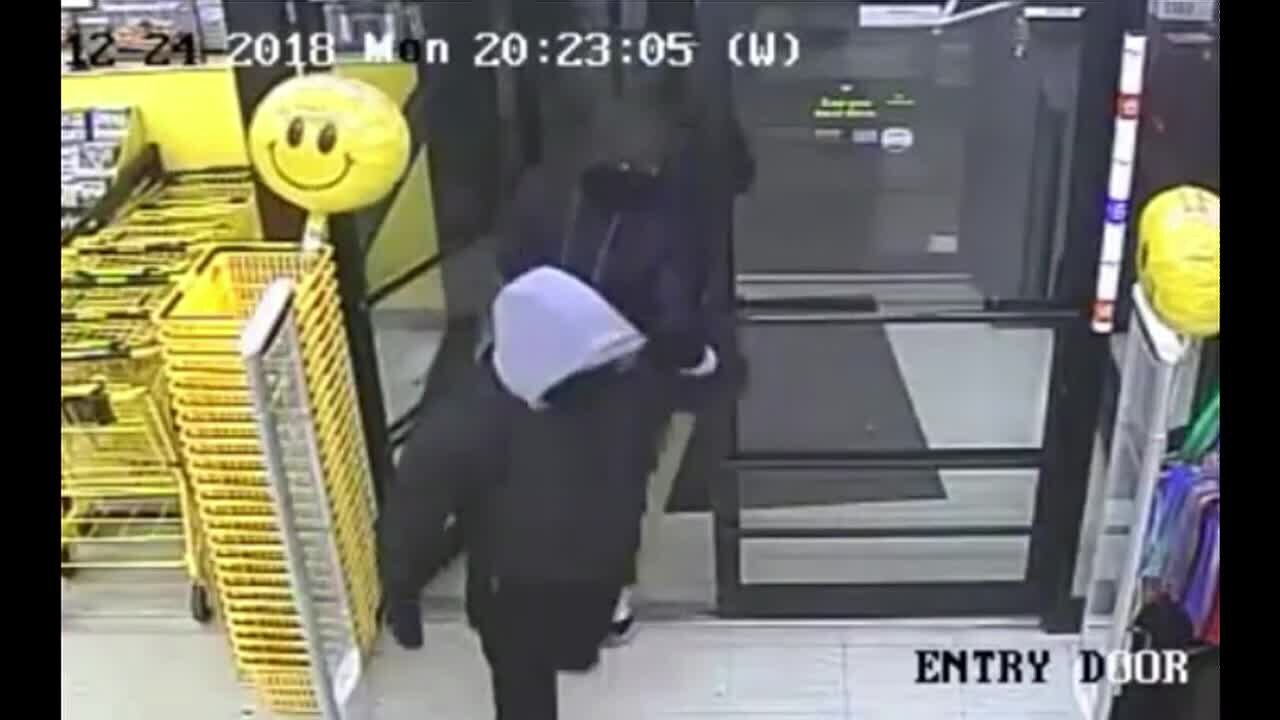 Suspects sought in Kensington armed robbery