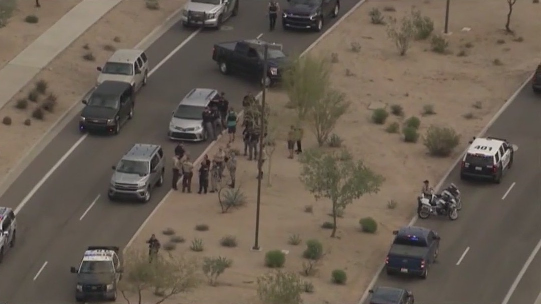 Mesa manhunt ends with armed suspect in custody | FOX 10 Phoenix
