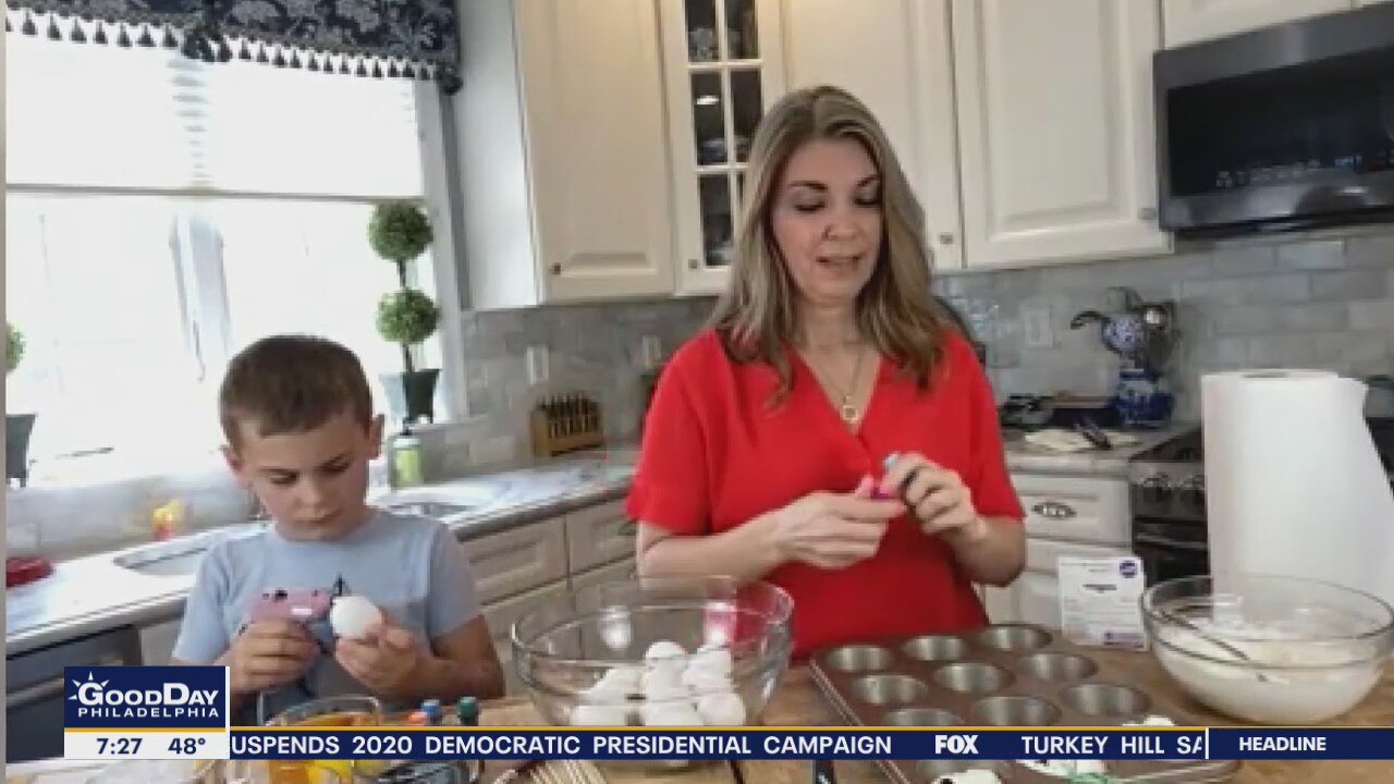 Fun, unique ways to dye Easter eggs with children