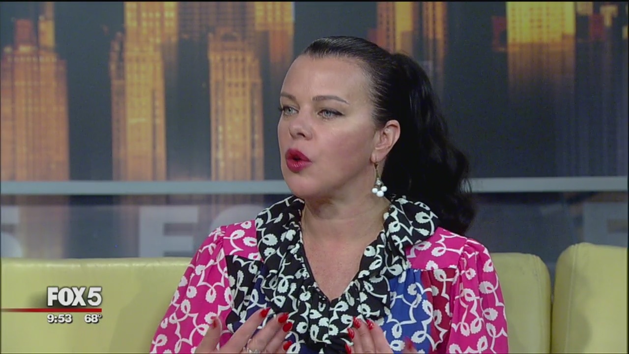 Debi Mazar