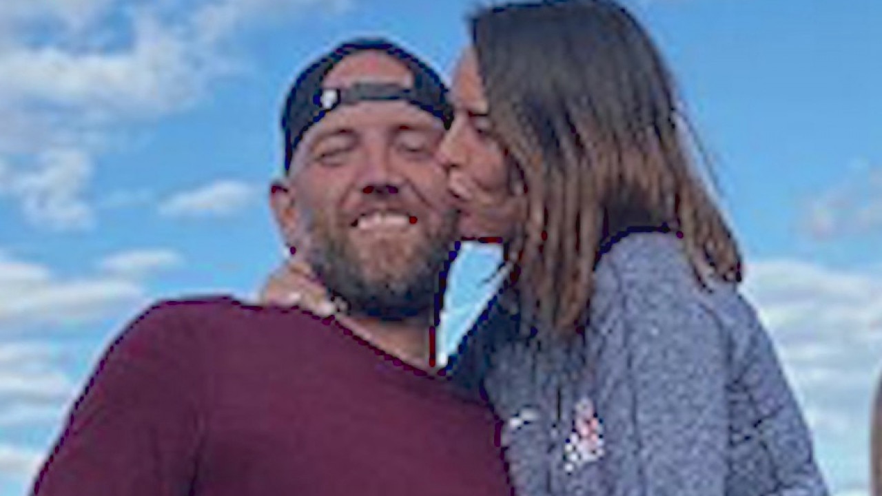 Police: Former MLB pitcher on the run after shooting, killing ex-girlfriend