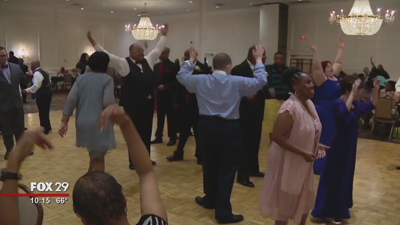 Hundreds attend prom for people with disabilities held in East Norriton