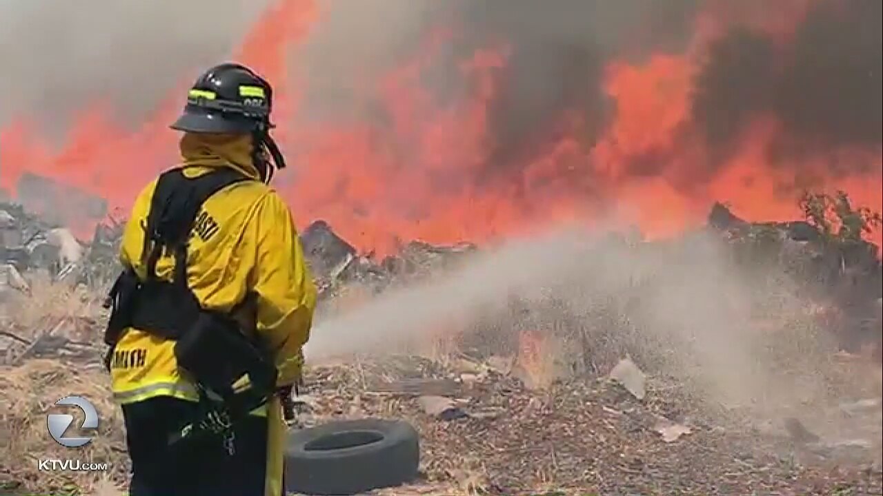 Evacuations lifted following brush fire in Oakley