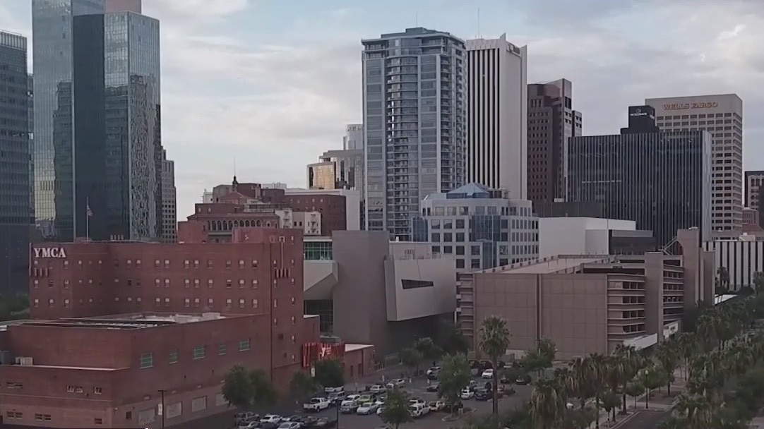 Police, firefighters in Phoenix join lawsuit against COVID-19 vaccine rule