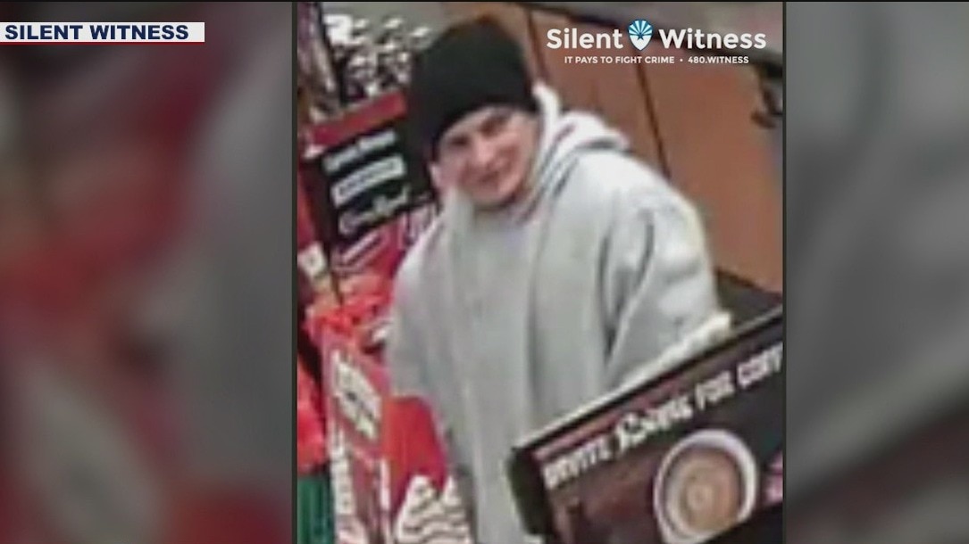Silent Witness: Phoenix Police looking for man who took lottery tickets from convenience store