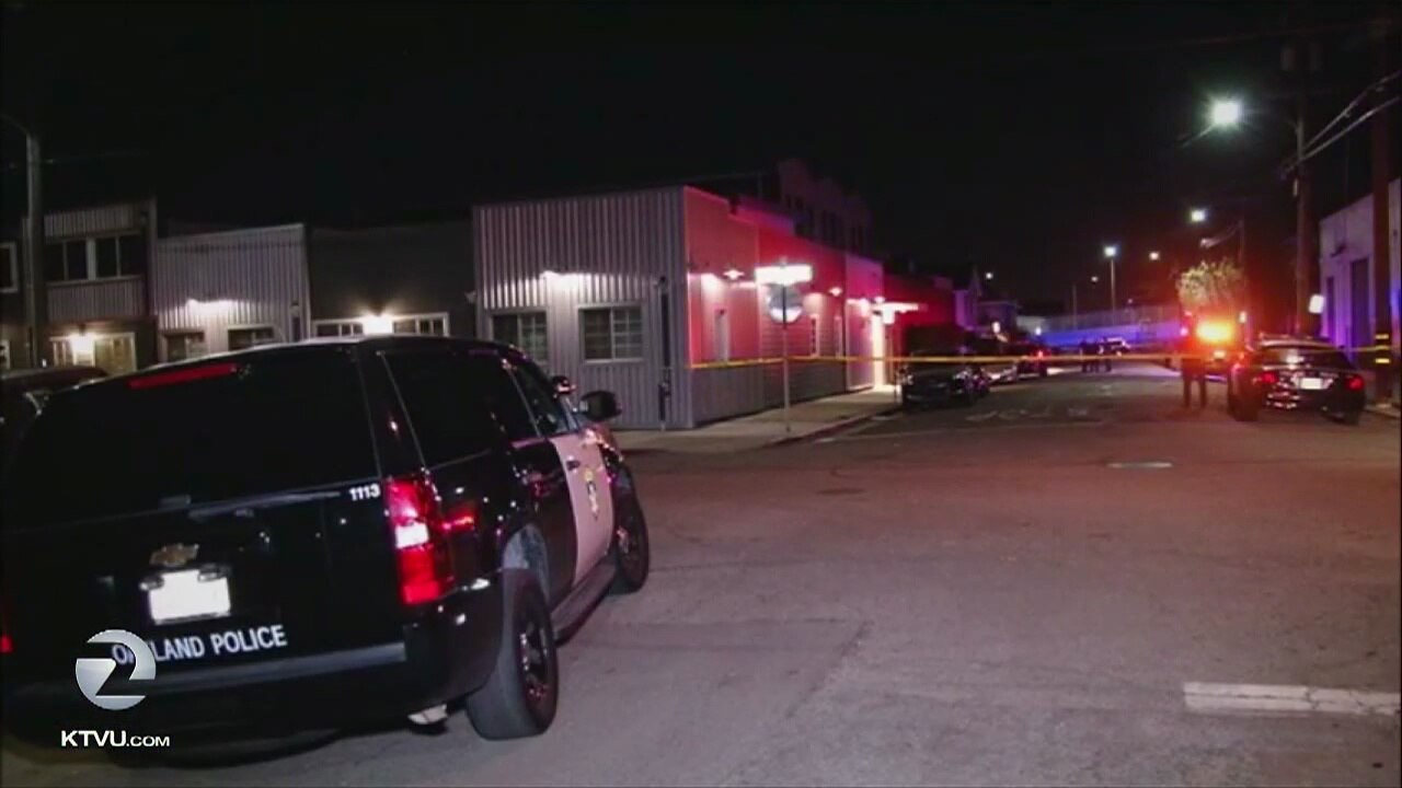 Police probe East Oakland homicide