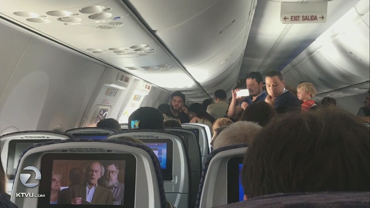 Teen jumps from plane at SFO