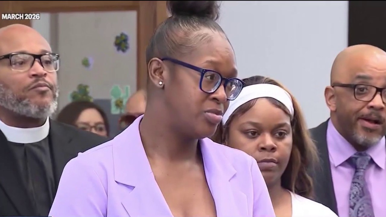 Chicago woman claims self-defense in murder trial