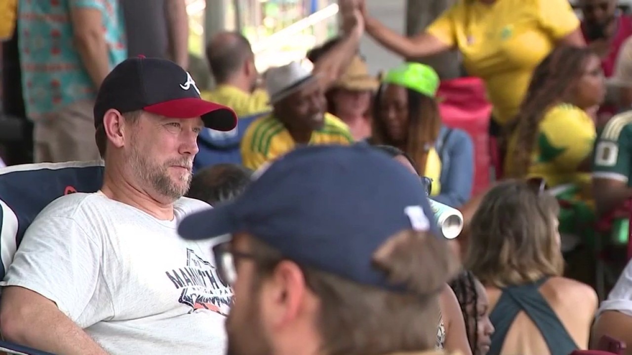 Fans gather at Decatur Watchfest for S. Africa vs Canada