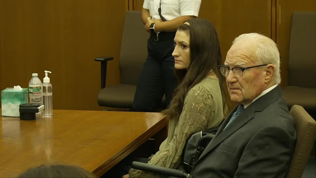 Lindsay Clancy trial: Jury begins 4th day of deliberations