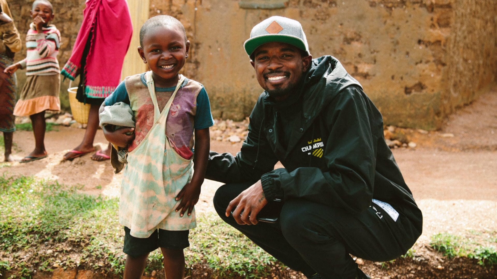 Mariners' Dee Gordon Gives Back