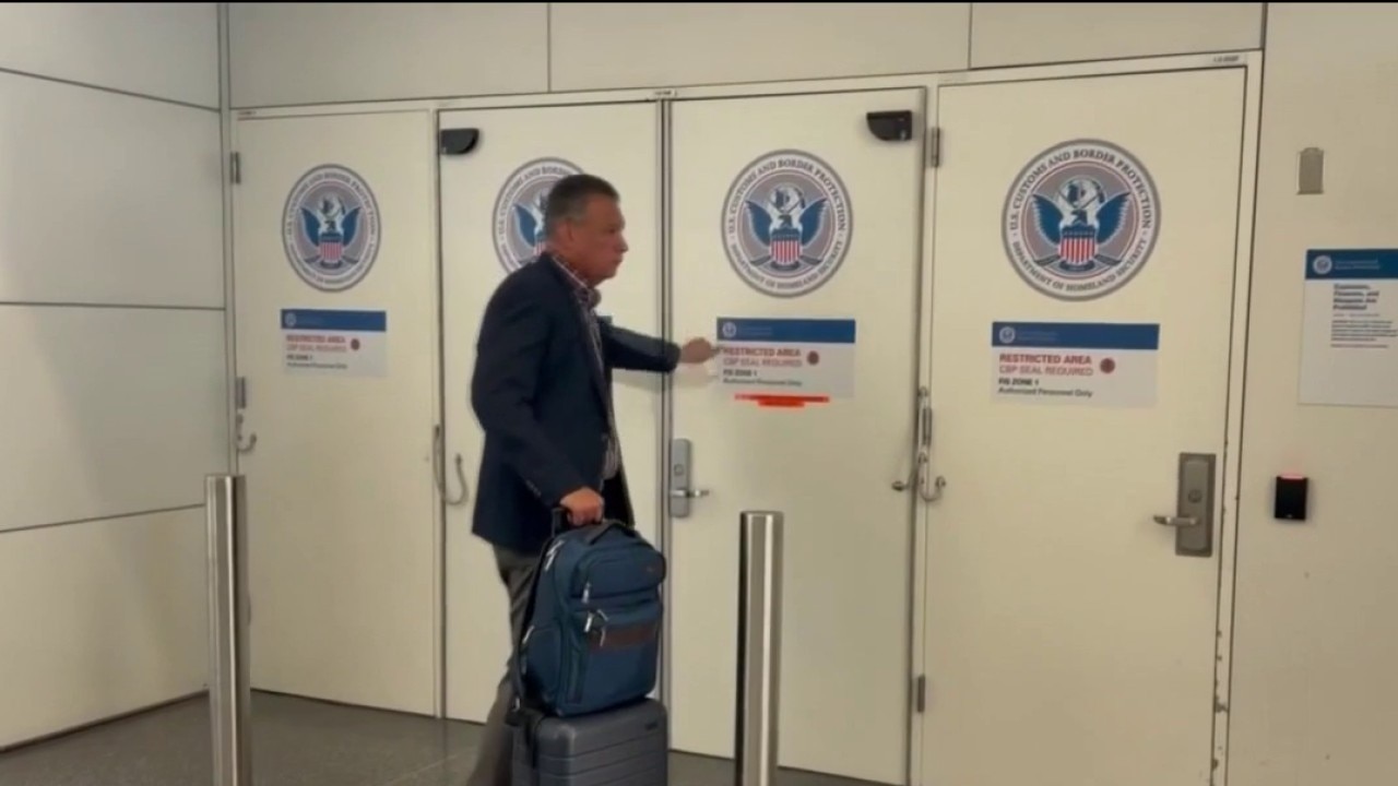 Sen. Padilla visits immigration detention facility at SFO