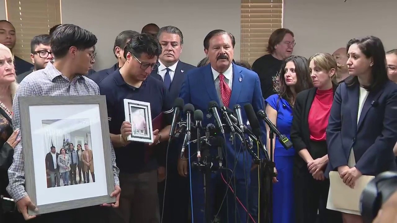 FULL: Family, activists speak out after man shot, killed by ICE in Houston