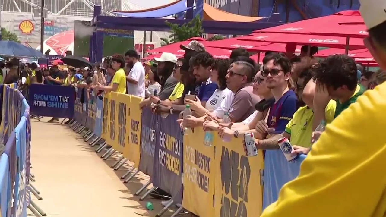 Thousands watching Japan vs Brazil match at FIFA Fan Festival in Houston