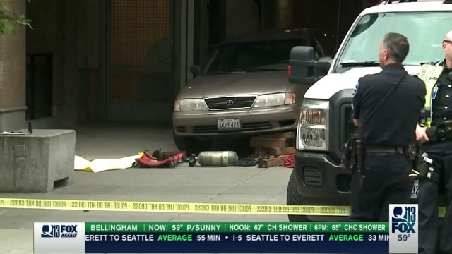 Man dies after being struck by car in Seattle | FOX 13 Seattle