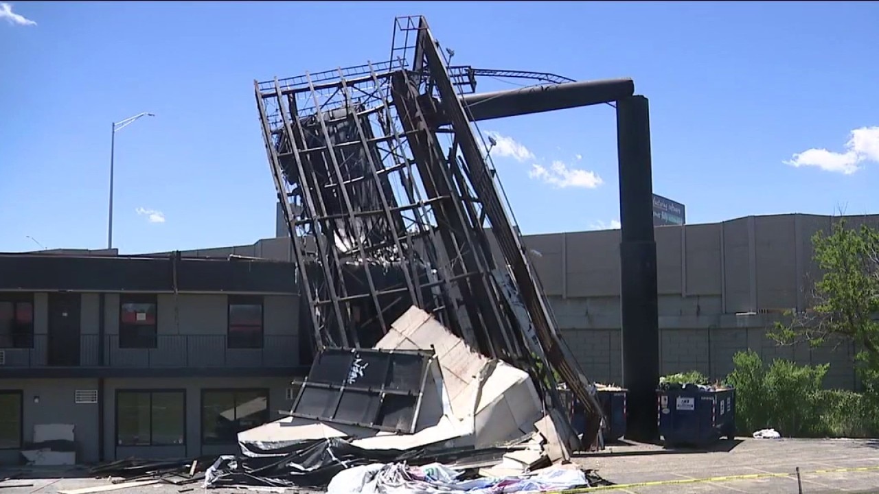 Storm damage recovery efforts underway in southwest suburbs